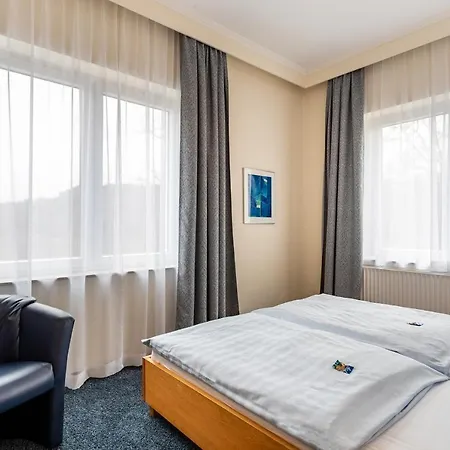 Dorint Parkhotel מלון 4*